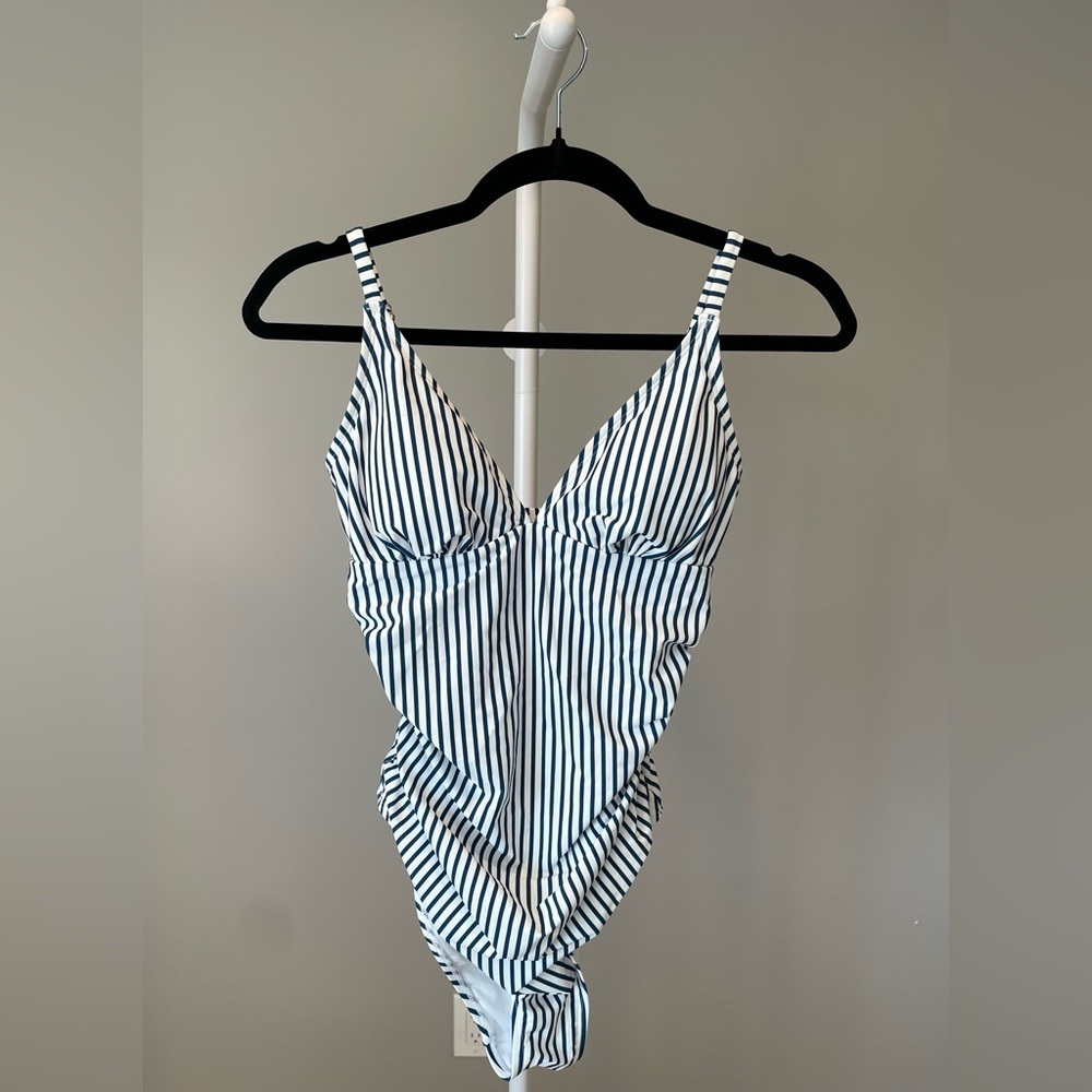 Cupshe Navy and White Striped Swimsuit Medium NWT